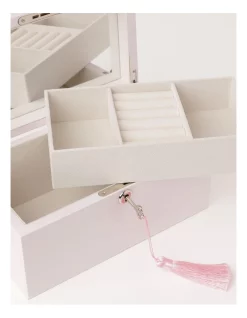 Cheap 🔔 Design Studio High Gloss Tassel Key Light Pink Jewellery Box ✨ -bracelets Sales unnamed file 996